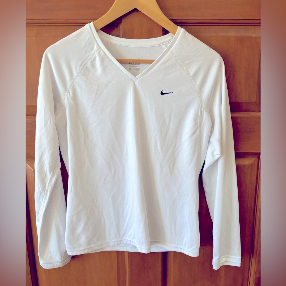 Women’s Nike Long Sleeve Shirt- Size Small